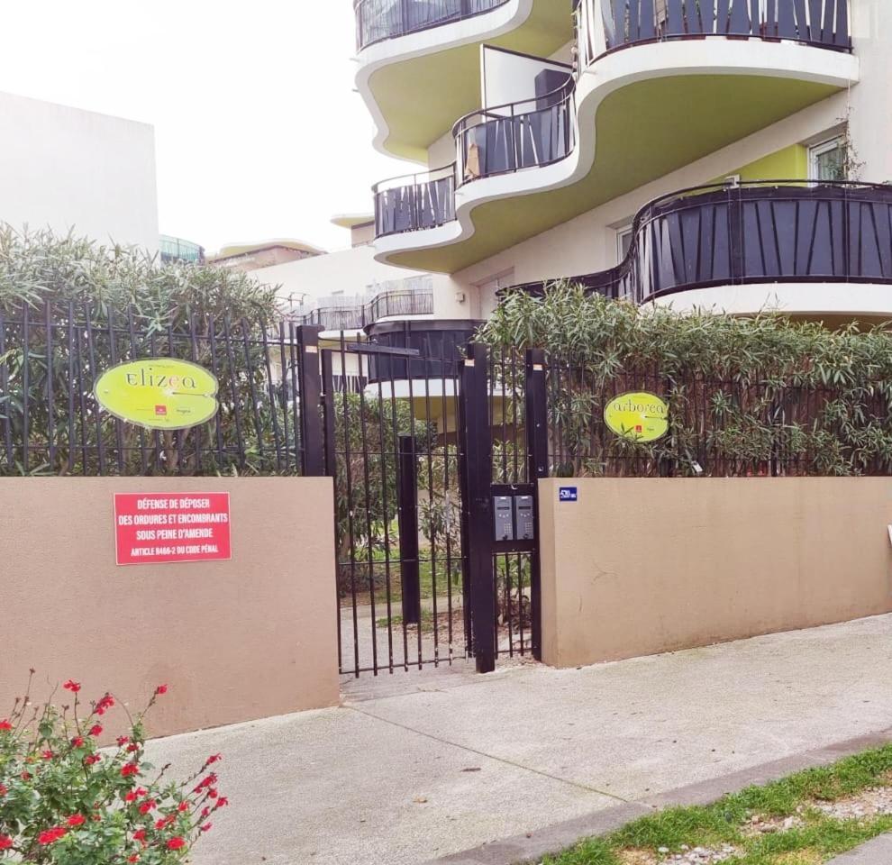 Grand Appartement Avec Garage Et Terrasse Castelnau-le-Lez Dış mekan fotoğraf