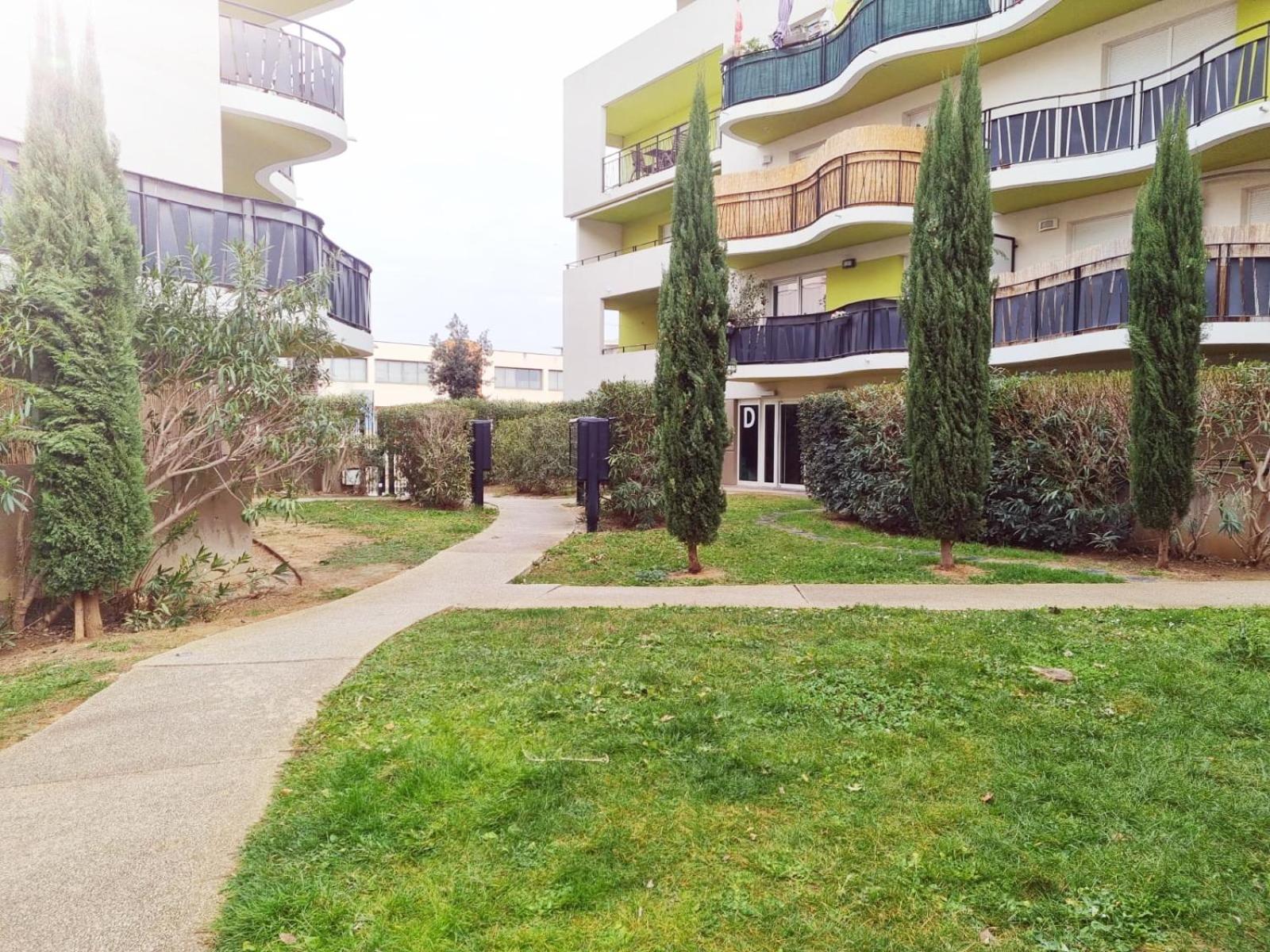 Grand Appartement Avec Garage Et Terrasse Castelnau-le-Lez Dış mekan fotoğraf