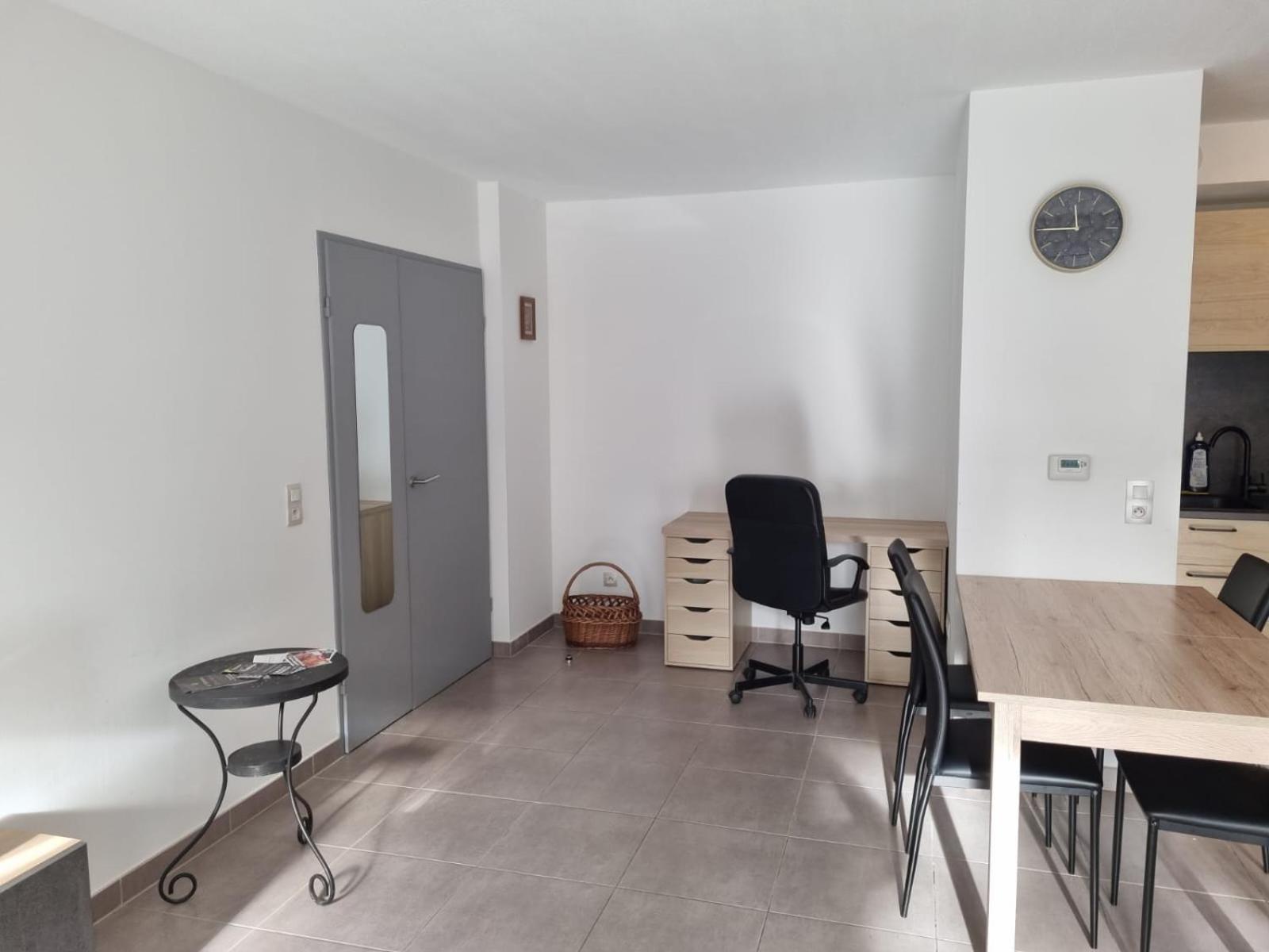 Grand Appartement Avec Garage Et Terrasse Castelnau-le-Lez Dış mekan fotoğraf