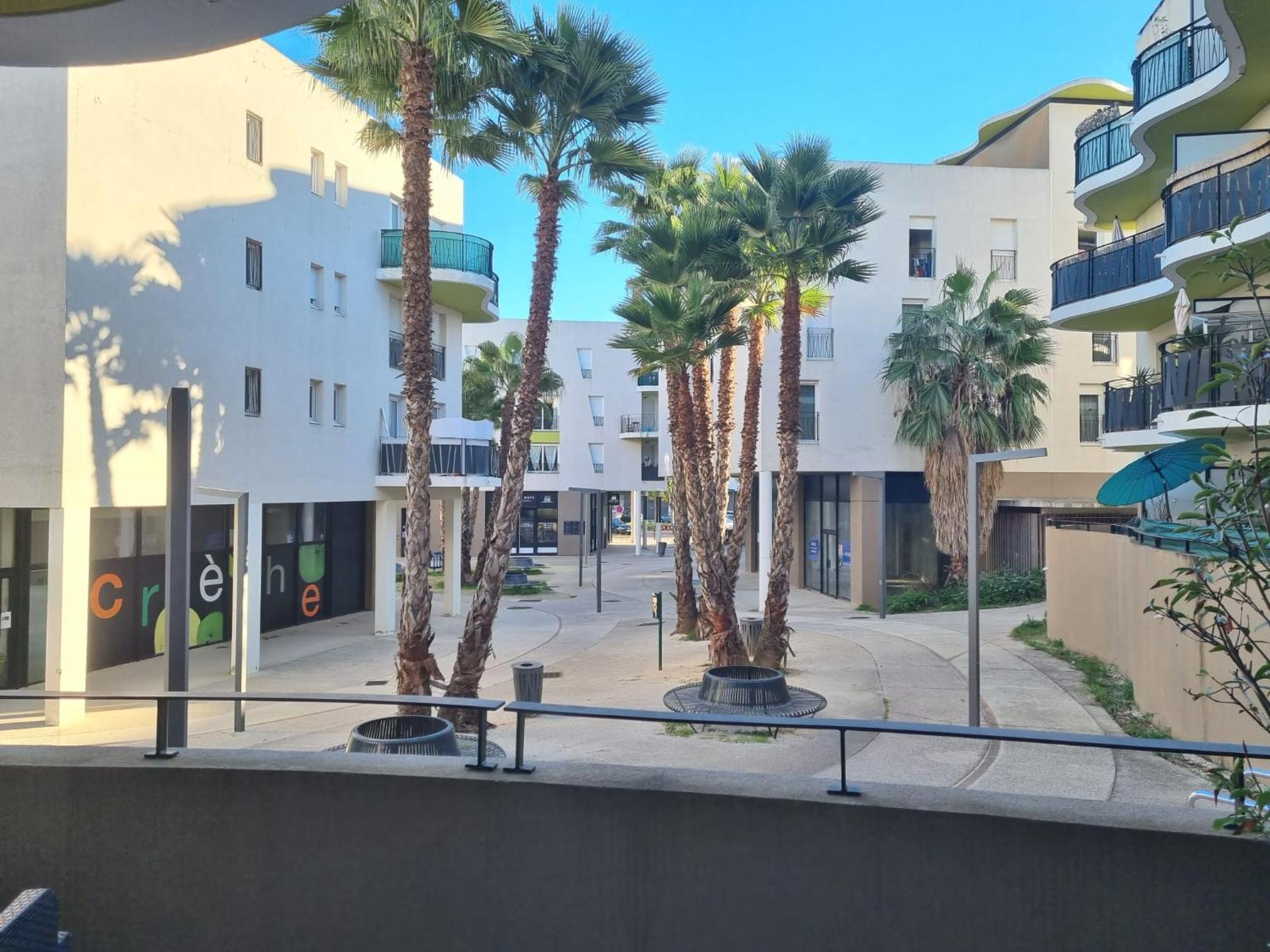 Grand Appartement Avec Garage Et Terrasse Castelnau-le-Lez Dış mekan fotoğraf